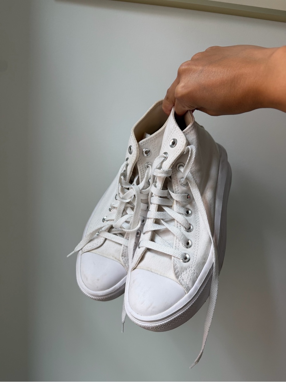 White Canvas High-Top Platform CONVERSE Sneakers